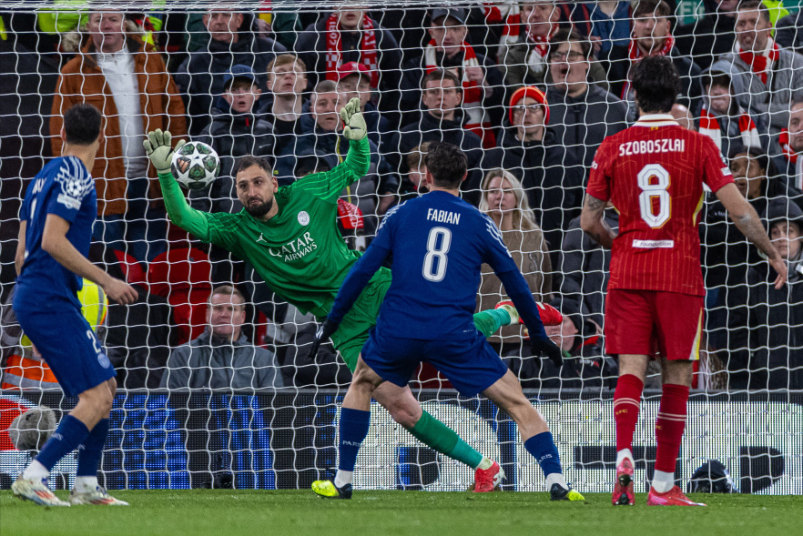 足总杯窗口期再迎强敌，勒沃库森遗憾出局，主帅态度：气氛紧张，轮换策略成焦点的简单介绍-开云app