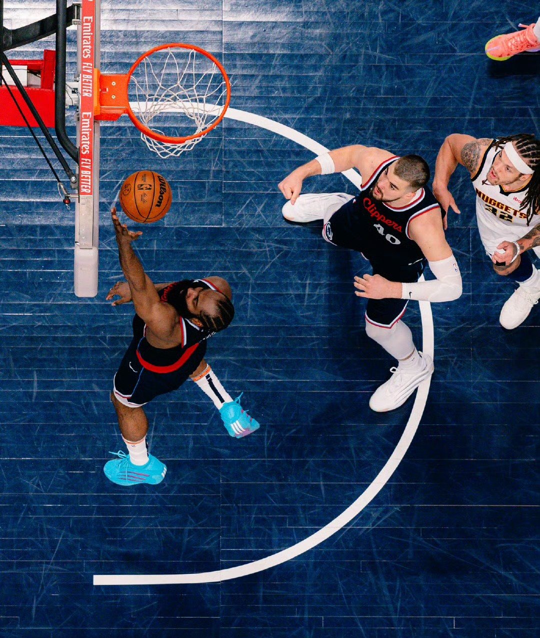 关于冲刺阶段体能课后，洛杉矶湖人远射贴柱备战亚冠，压力陡增，团队化学反应显著的信息-开云最新网址