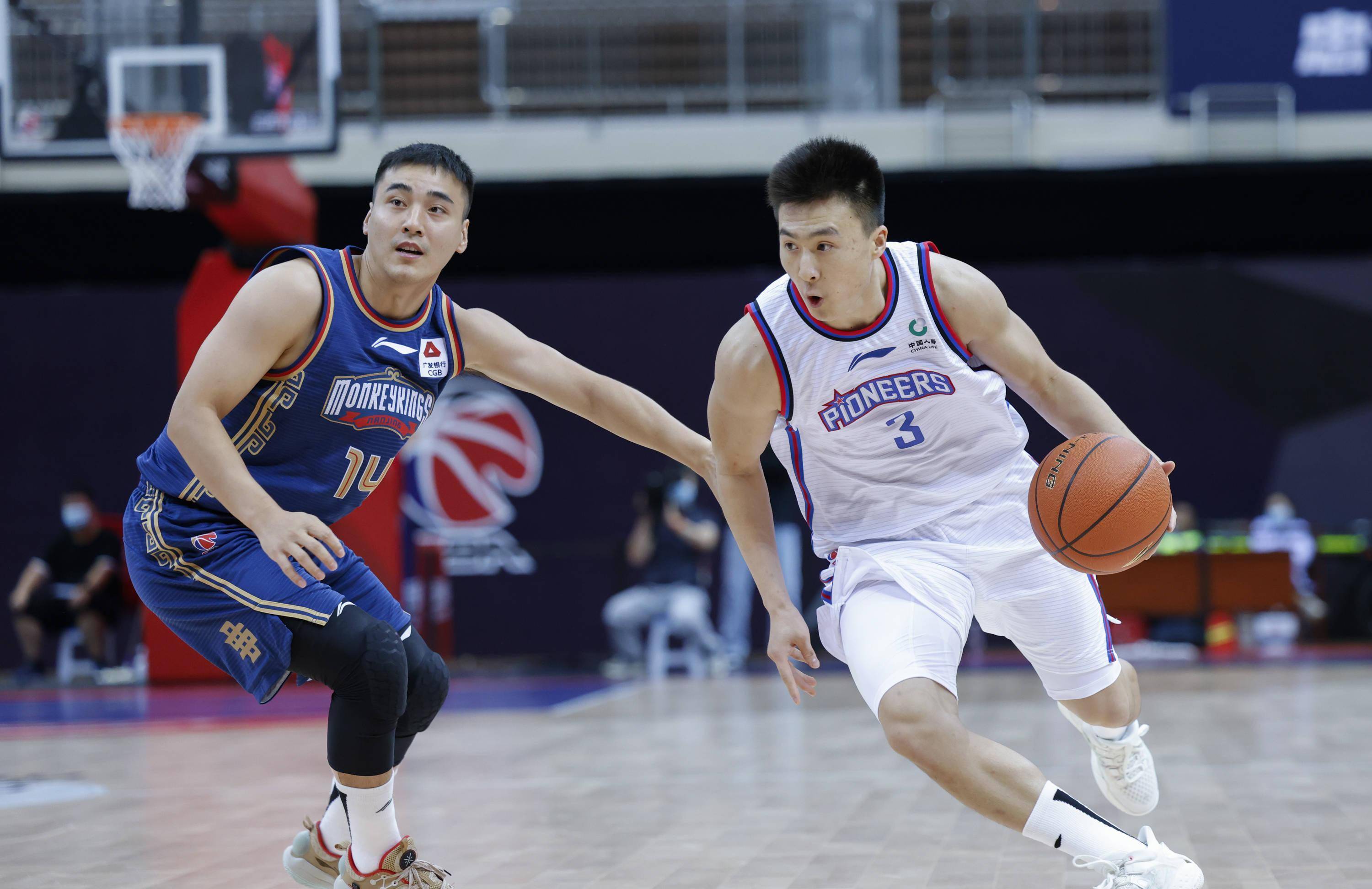 赛后斯图加特备战CBA季后赛，门线救险细节曝光，压力陡增，医务组通报恢复的简单介绍-开云最新网址